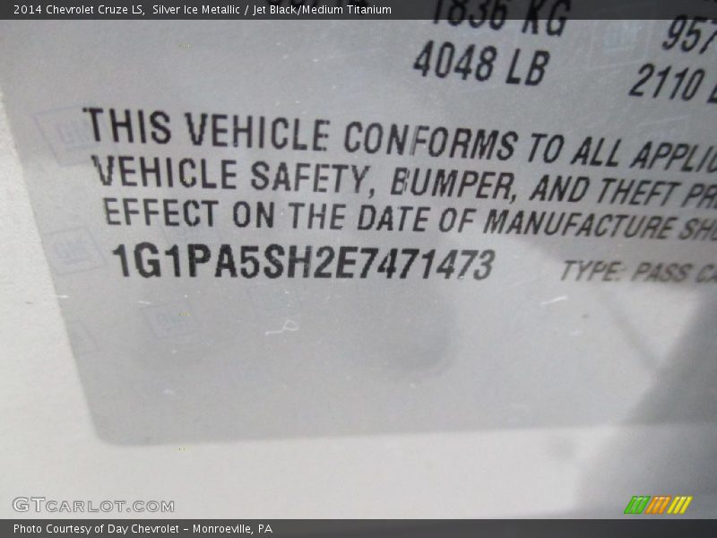Silver Ice Metallic / Jet Black/Medium Titanium 2014 Chevrolet Cruze LS