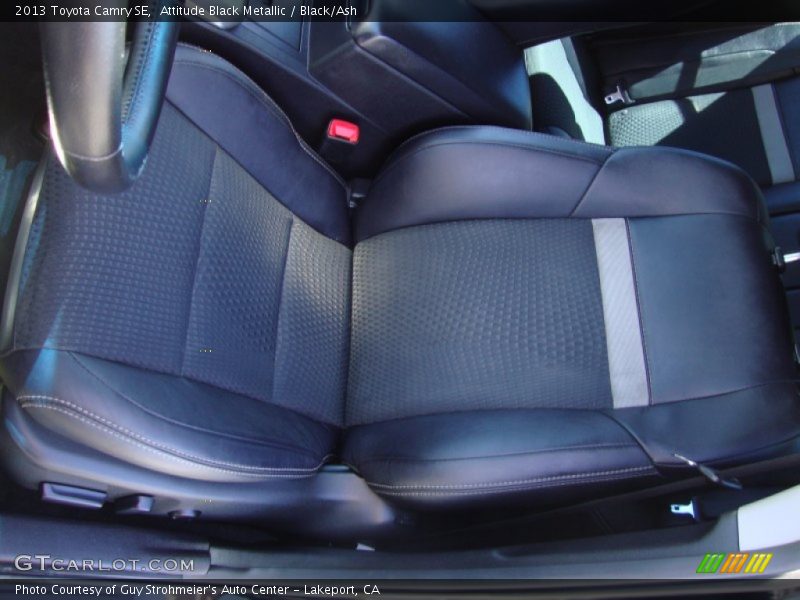 Attitude Black Metallic / Black/Ash 2013 Toyota Camry SE