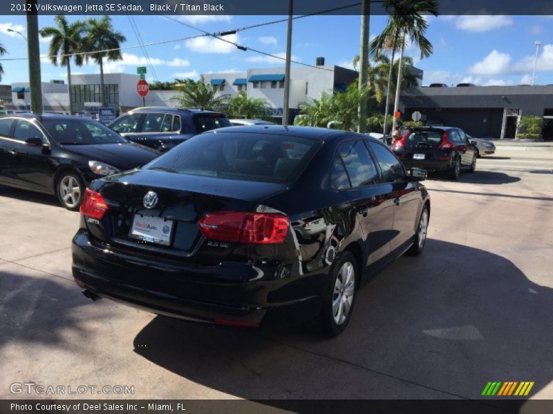 Black / Titan Black 2012 Volkswagen Jetta SE Sedan