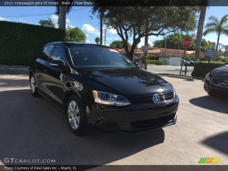 Black / Titan Black 2012 Volkswagen Jetta SE Sedan