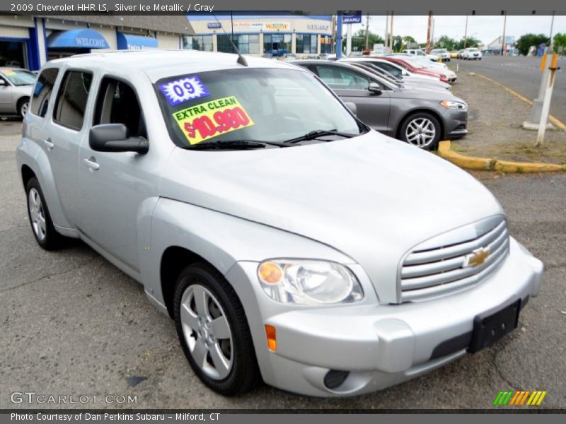 Silver Ice Metallic / Gray 2009 Chevrolet HHR LS