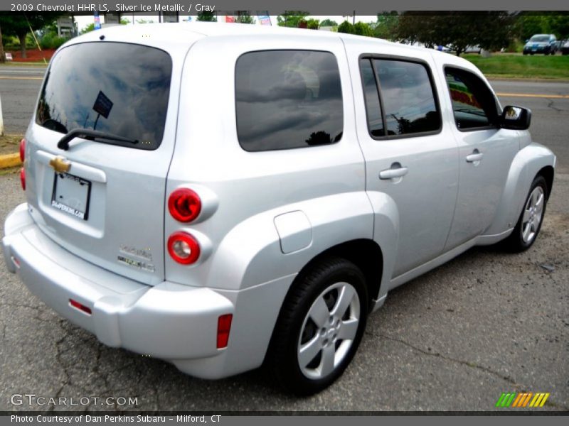 Silver Ice Metallic / Gray 2009 Chevrolet HHR LS