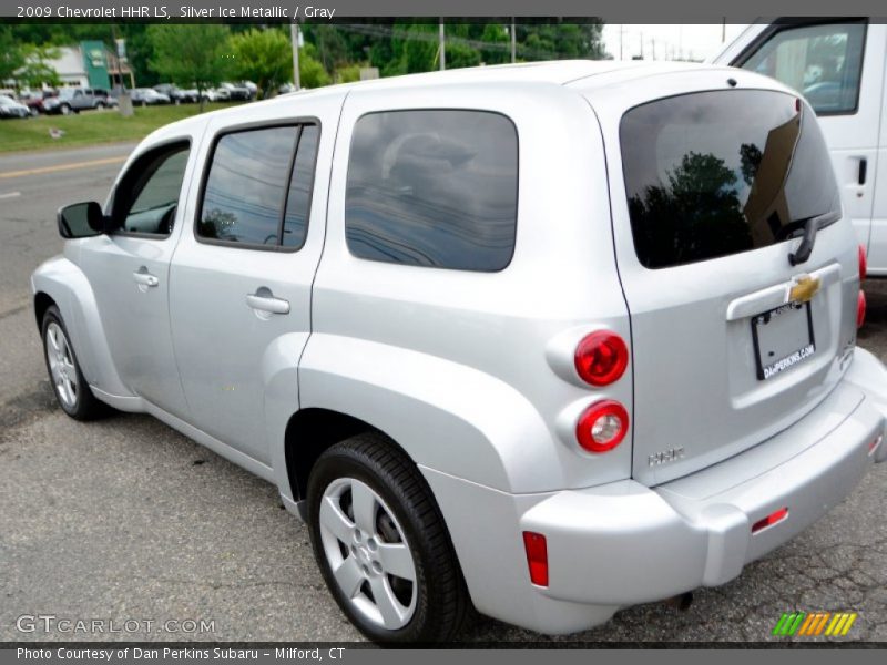 Silver Ice Metallic / Gray 2009 Chevrolet HHR LS