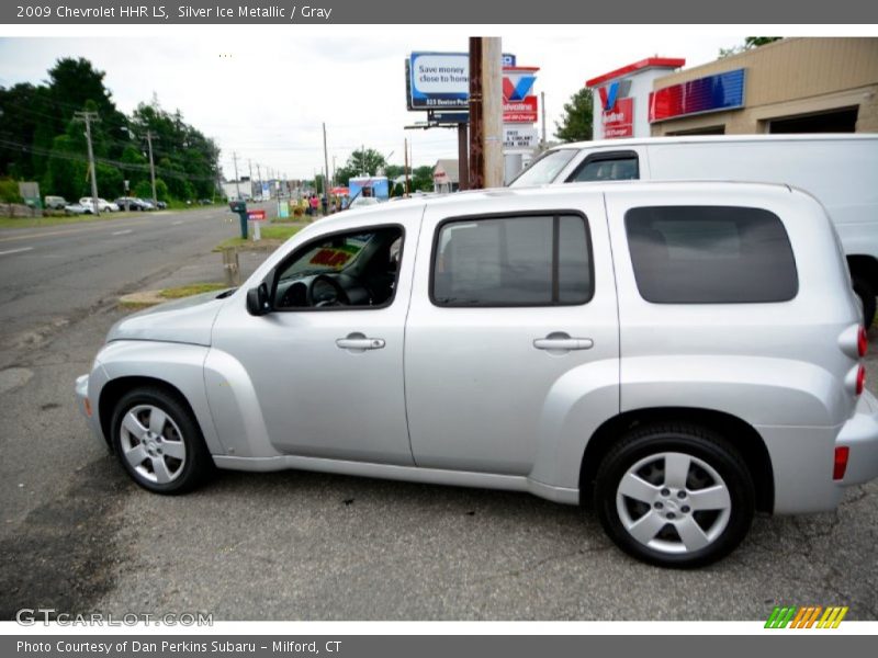 Silver Ice Metallic / Gray 2009 Chevrolet HHR LS