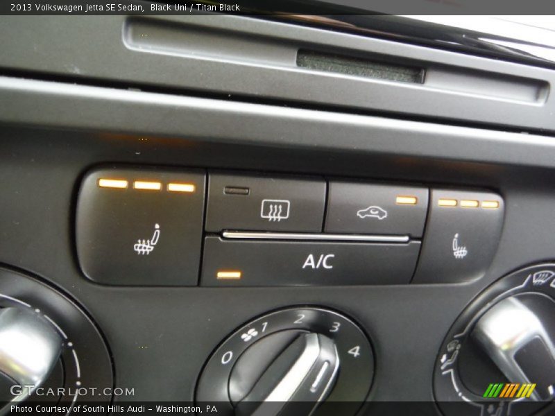 Black Uni / Titan Black 2013 Volkswagen Jetta SE Sedan