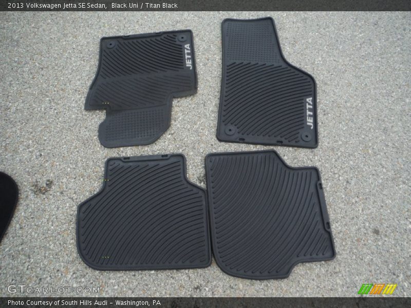 Black Uni / Titan Black 2013 Volkswagen Jetta SE Sedan