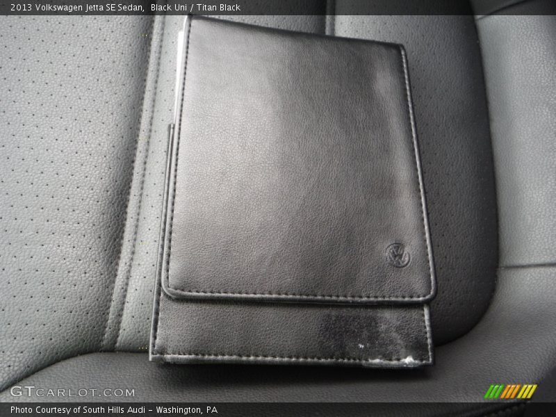Black Uni / Titan Black 2013 Volkswagen Jetta SE Sedan
