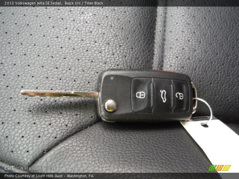 Black Uni / Titan Black 2013 Volkswagen Jetta SE Sedan