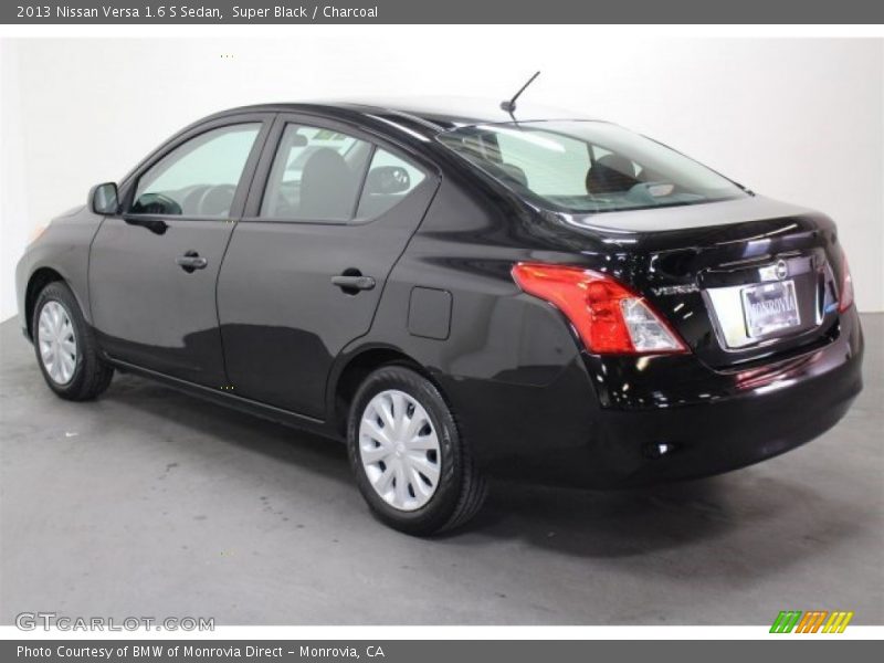 Super Black / Charcoal 2013 Nissan Versa 1.6 S Sedan