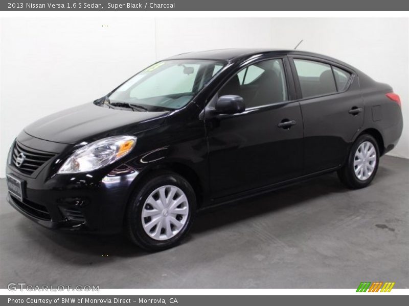 Super Black / Charcoal 2013 Nissan Versa 1.6 S Sedan