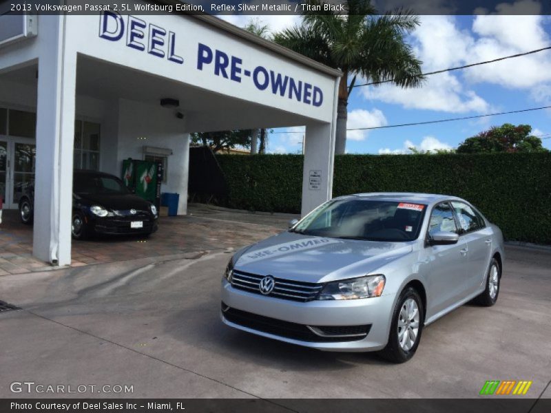 Reflex Silver Metallic / Titan Black 2013 Volkswagen Passat 2.5L Wolfsburg Edition