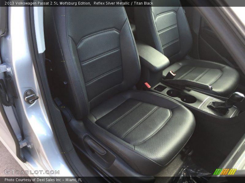 Reflex Silver Metallic / Titan Black 2013 Volkswagen Passat 2.5L Wolfsburg Edition