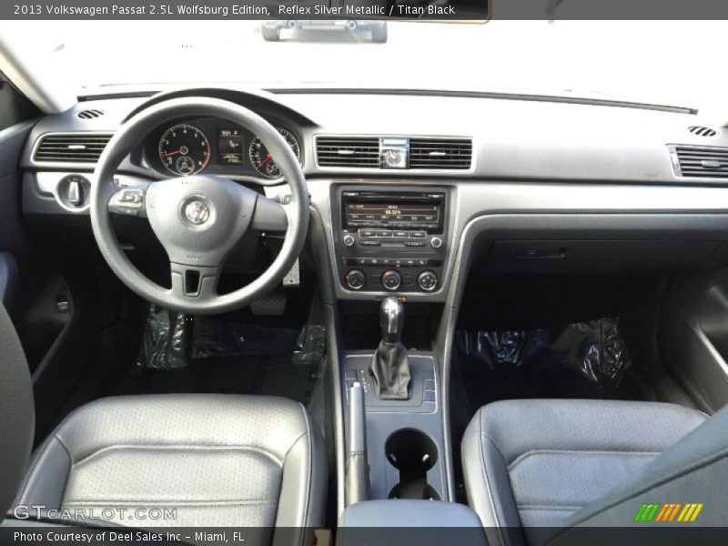 Reflex Silver Metallic / Titan Black 2013 Volkswagen Passat 2.5L Wolfsburg Edition