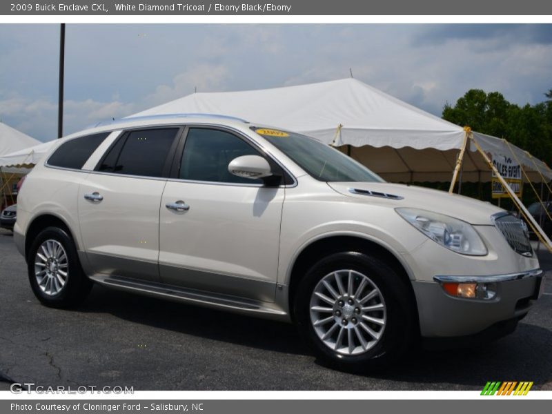 White Diamond Tricoat / Ebony Black/Ebony 2009 Buick Enclave CXL