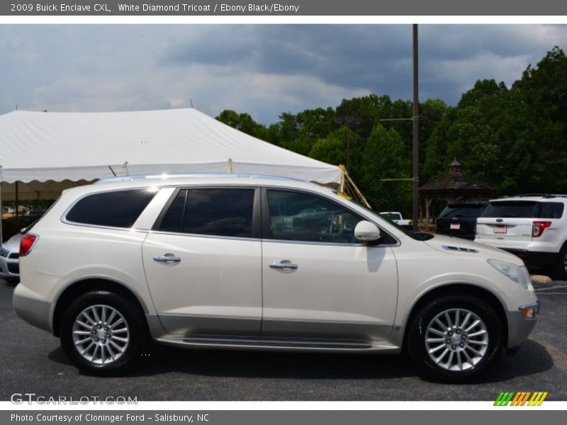 White Diamond Tricoat / Ebony Black/Ebony 2009 Buick Enclave CXL