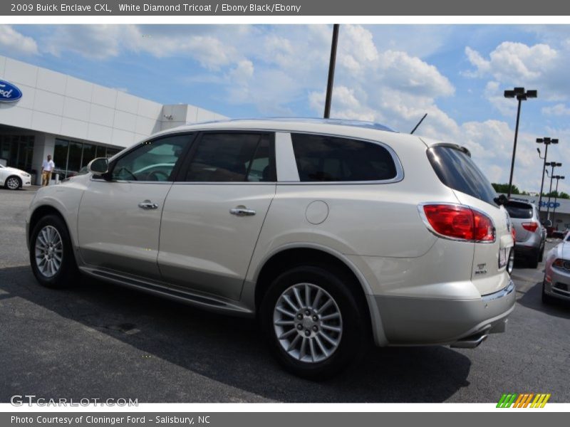 White Diamond Tricoat / Ebony Black/Ebony 2009 Buick Enclave CXL