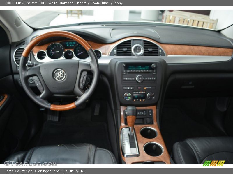 White Diamond Tricoat / Ebony Black/Ebony 2009 Buick Enclave CXL