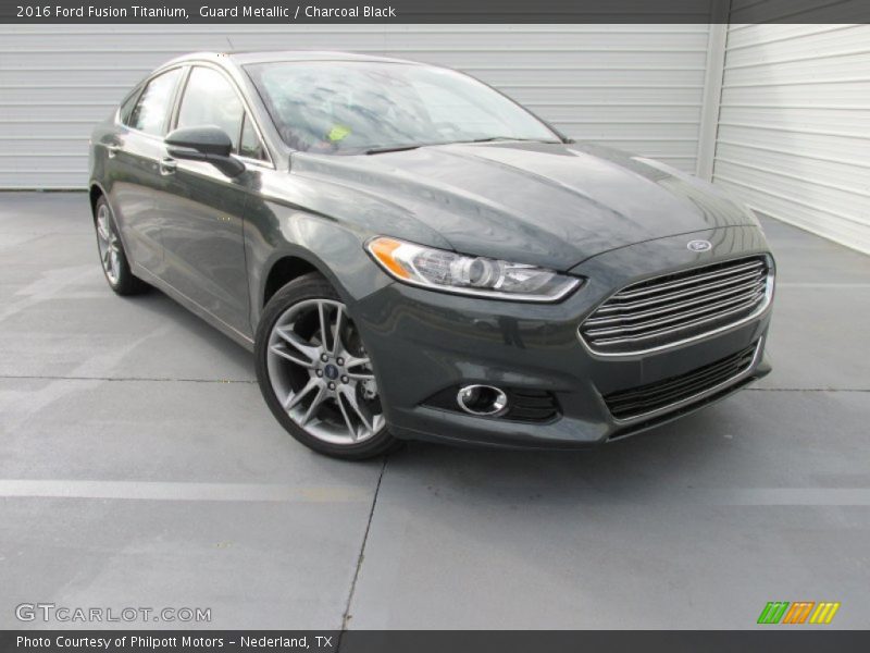 Front 3/4 View of 2016 Fusion Titanium