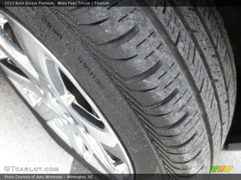 White Pearl Tricoat / Titanium 2013 Buick Encore Premium