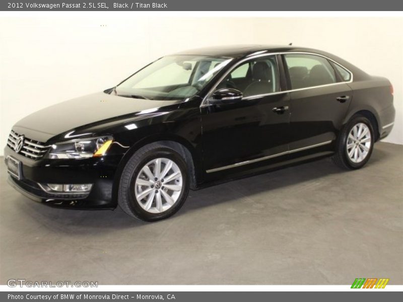 Black / Titan Black 2012 Volkswagen Passat 2.5L SEL