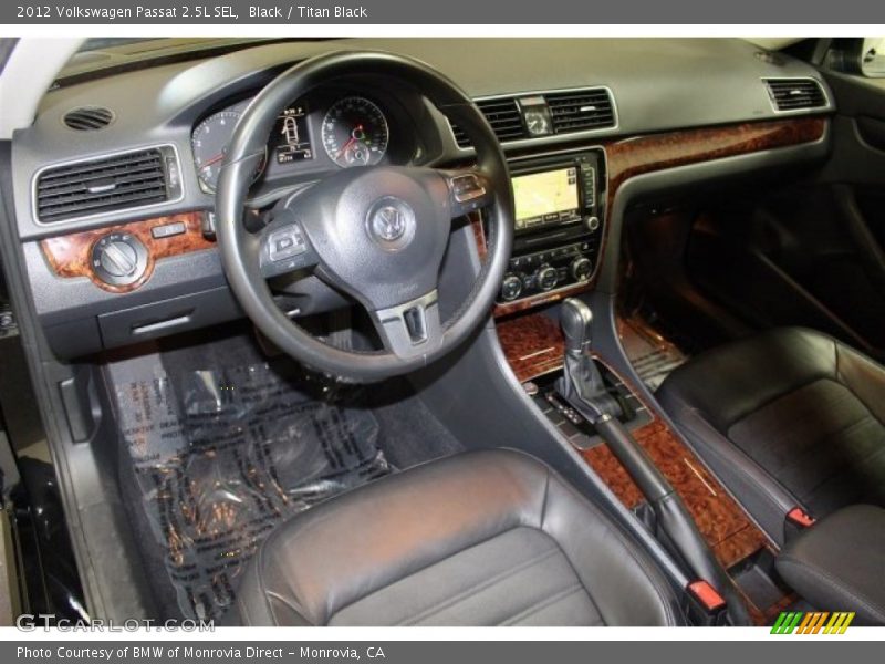 Black / Titan Black 2012 Volkswagen Passat 2.5L SEL