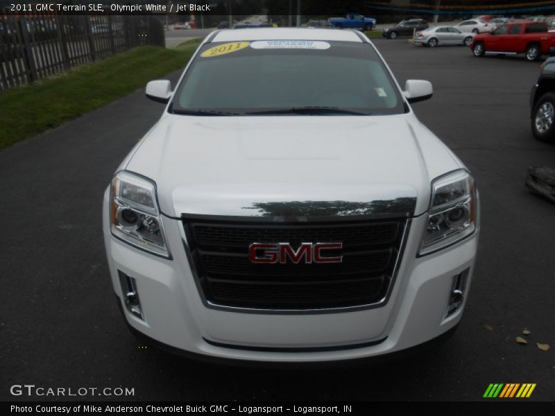 Olympic White / Jet Black 2011 GMC Terrain SLE