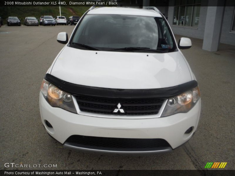 Diamond White Pearl / Black 2008 Mitsubishi Outlander XLS 4WD