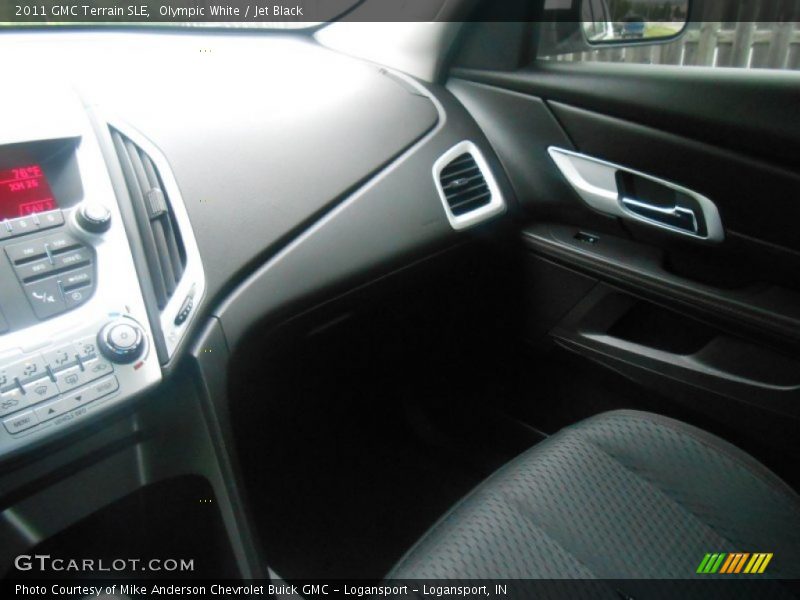 Olympic White / Jet Black 2011 GMC Terrain SLE