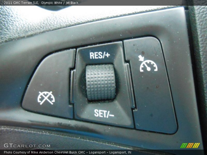 Olympic White / Jet Black 2011 GMC Terrain SLE
