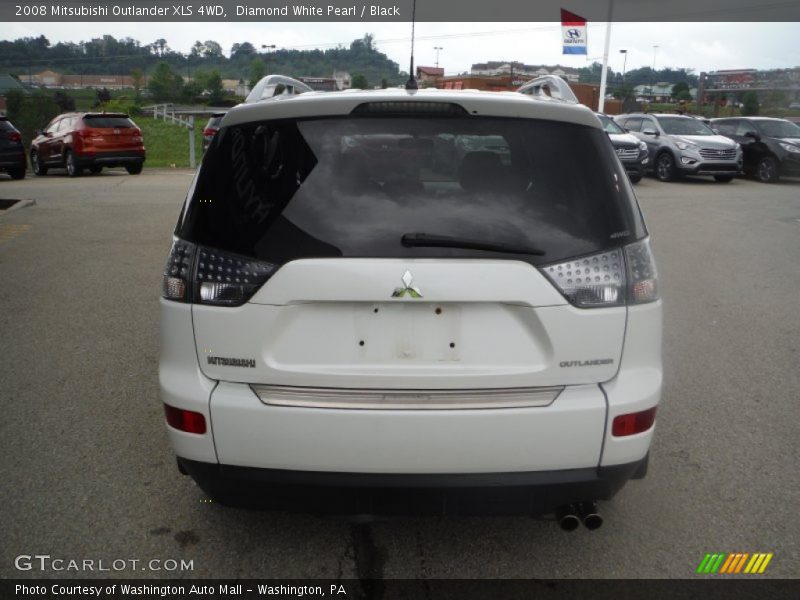 Diamond White Pearl / Black 2008 Mitsubishi Outlander XLS 4WD
