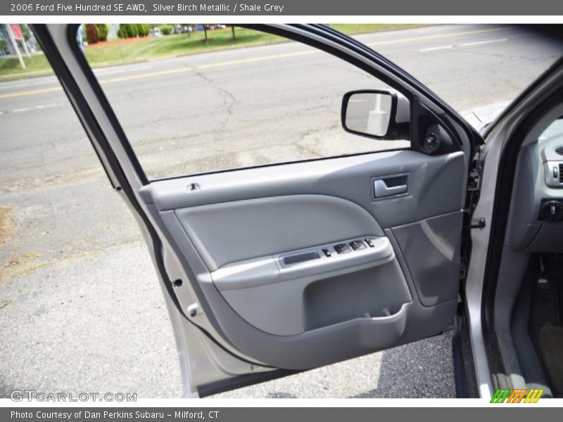 Silver Birch Metallic / Shale Grey 2006 Ford Five Hundred SE AWD