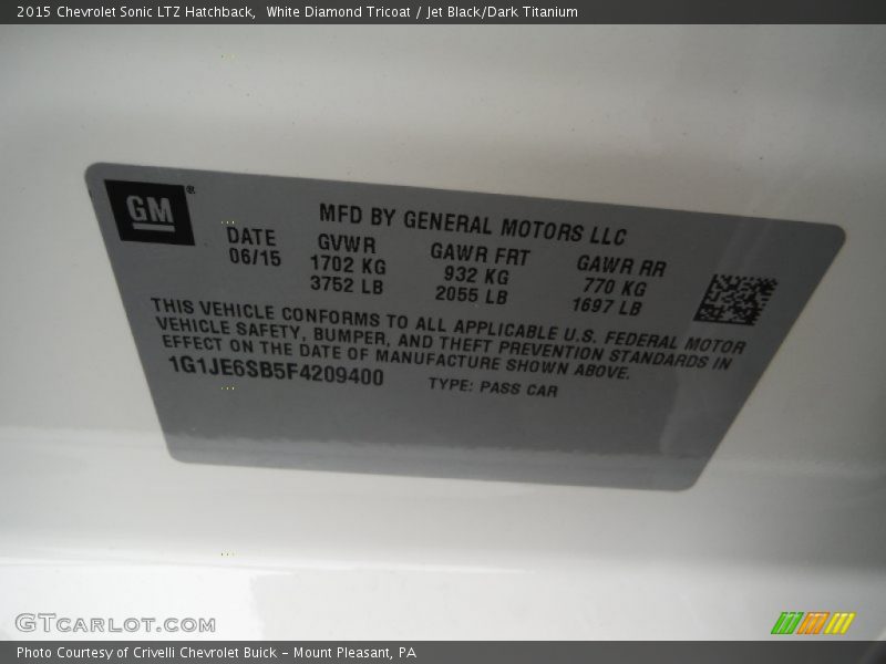 White Diamond Tricoat / Jet Black/Dark Titanium 2015 Chevrolet Sonic LTZ Hatchback