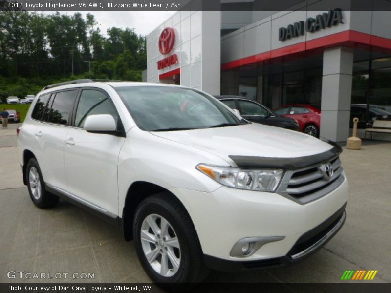 Blizzard White Pearl / Ash 2012 Toyota Highlander V6 4WD