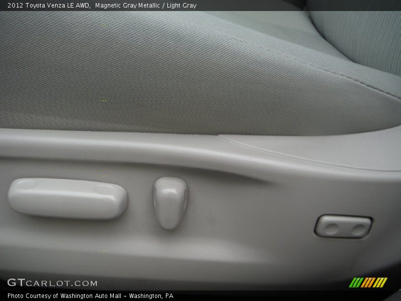Magnetic Gray Metallic / Light Gray 2012 Toyota Venza LE AWD