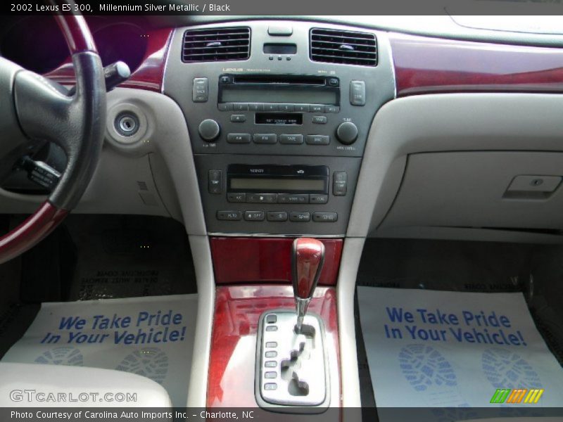 Millennium Silver Metallic / Black 2002 Lexus ES 300