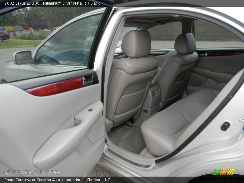 Millennium Silver Metallic / Black 2002 Lexus ES 300