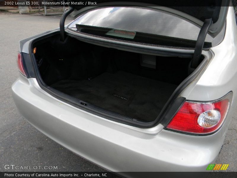 Millennium Silver Metallic / Black 2002 Lexus ES 300