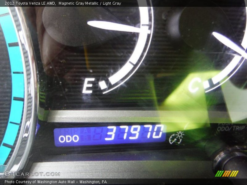 Magnetic Gray Metallic / Light Gray 2012 Toyota Venza LE AWD