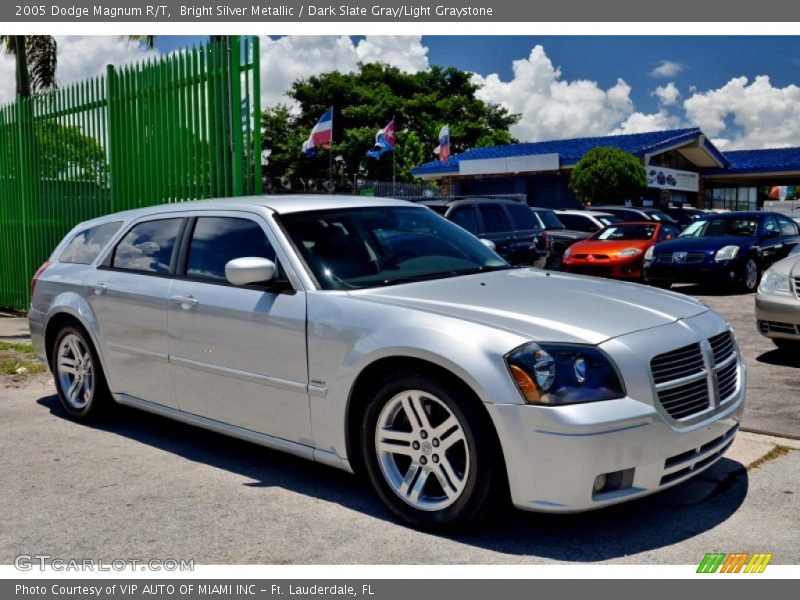 Bright Silver Metallic / Dark Slate Gray/Light Graystone 2005 Dodge Magnum R/T
