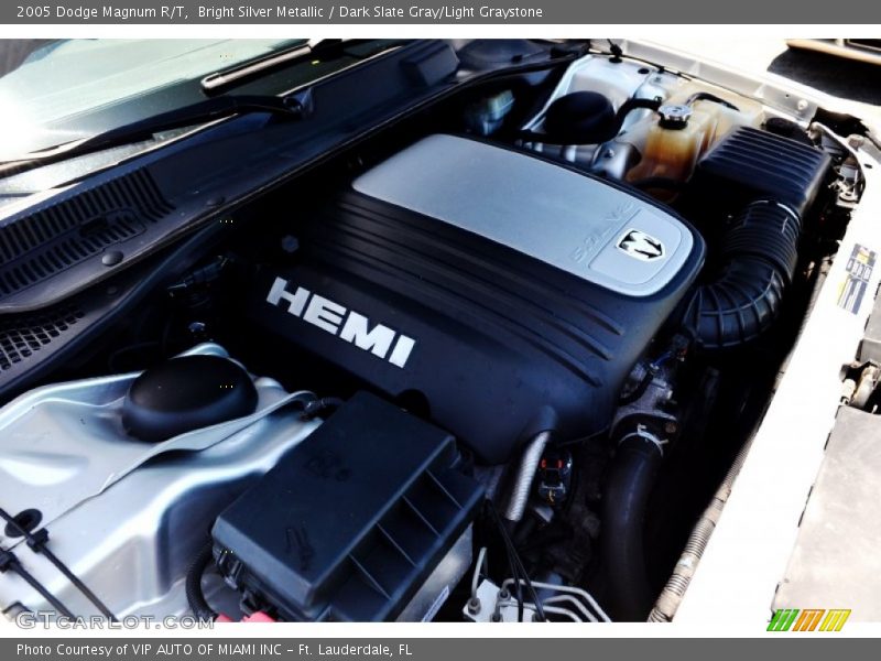 Bright Silver Metallic / Dark Slate Gray/Light Graystone 2005 Dodge Magnum R/T