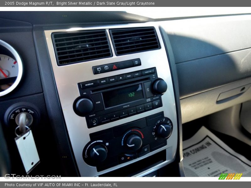 Bright Silver Metallic / Dark Slate Gray/Light Graystone 2005 Dodge Magnum R/T