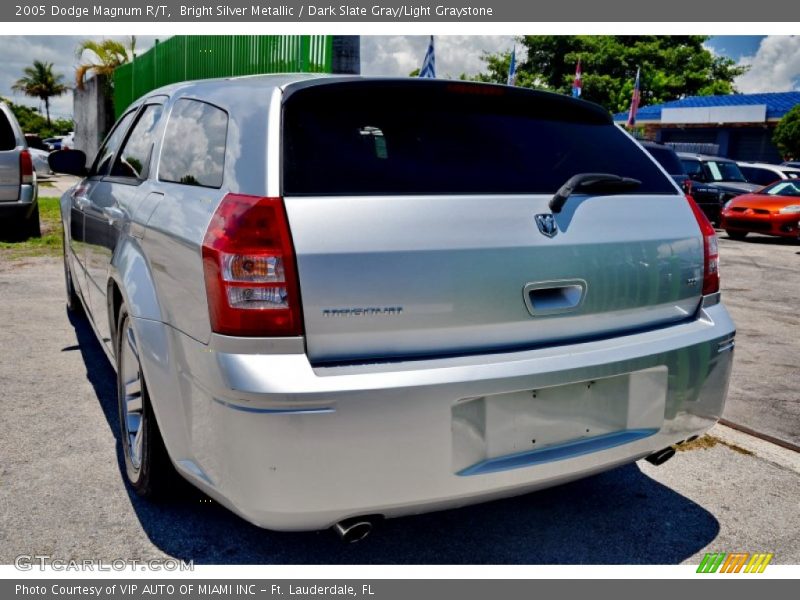 Bright Silver Metallic / Dark Slate Gray/Light Graystone 2005 Dodge Magnum R/T