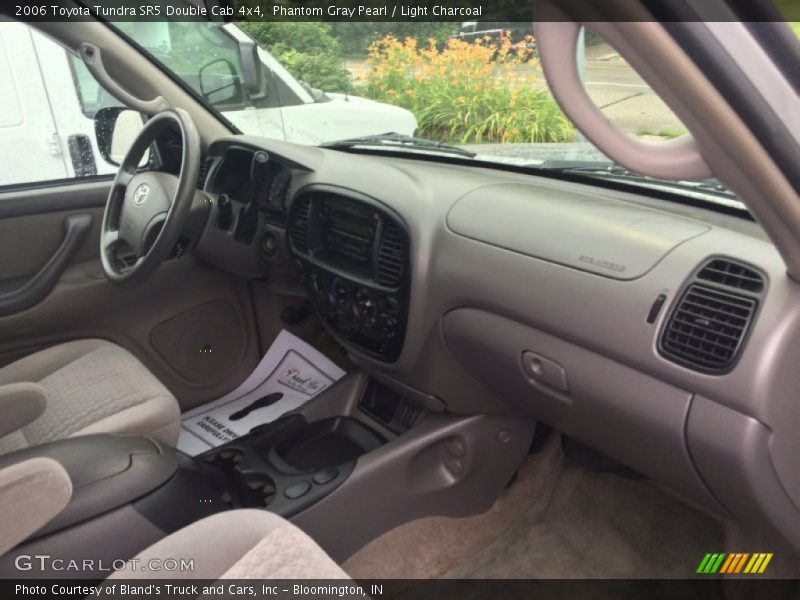 Phantom Gray Pearl / Light Charcoal 2006 Toyota Tundra SR5 Double Cab 4x4