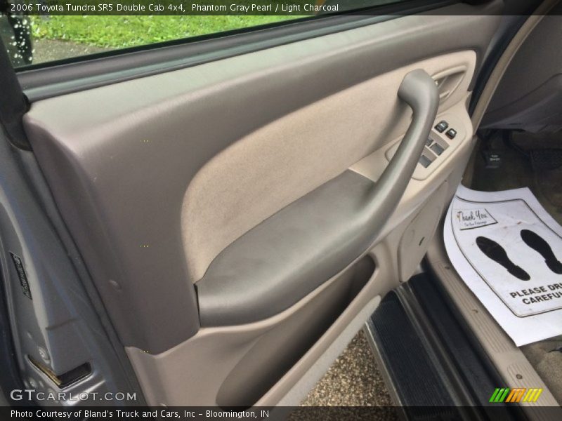 Phantom Gray Pearl / Light Charcoal 2006 Toyota Tundra SR5 Double Cab 4x4