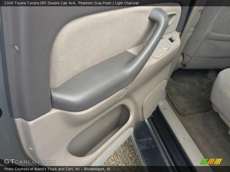 Phantom Gray Pearl / Light Charcoal 2006 Toyota Tundra SR5 Double Cab 4x4