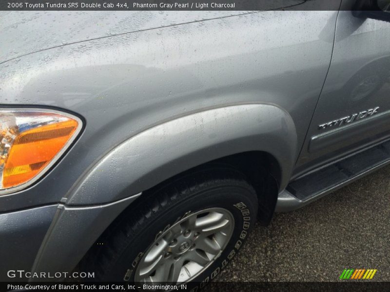 Phantom Gray Pearl / Light Charcoal 2006 Toyota Tundra SR5 Double Cab 4x4