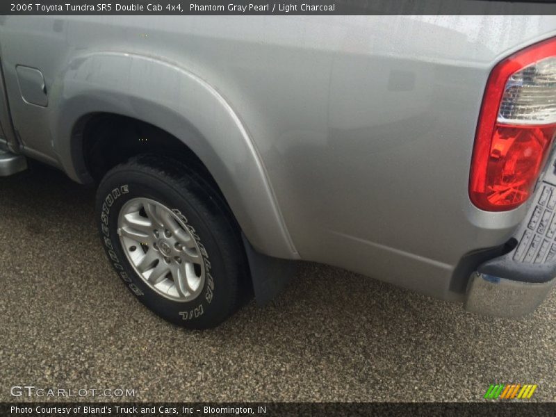 Phantom Gray Pearl / Light Charcoal 2006 Toyota Tundra SR5 Double Cab 4x4