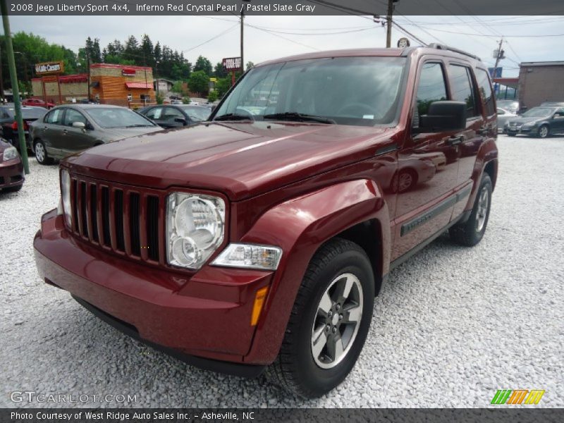 Front 3/4 View of 2008 Liberty Sport 4x4