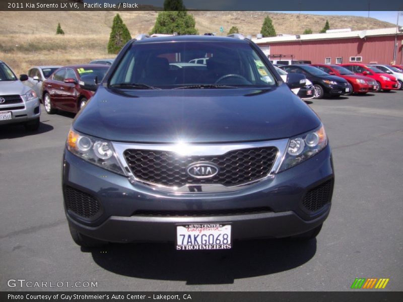Pacific Blue / Black 2011 Kia Sorento LX V6