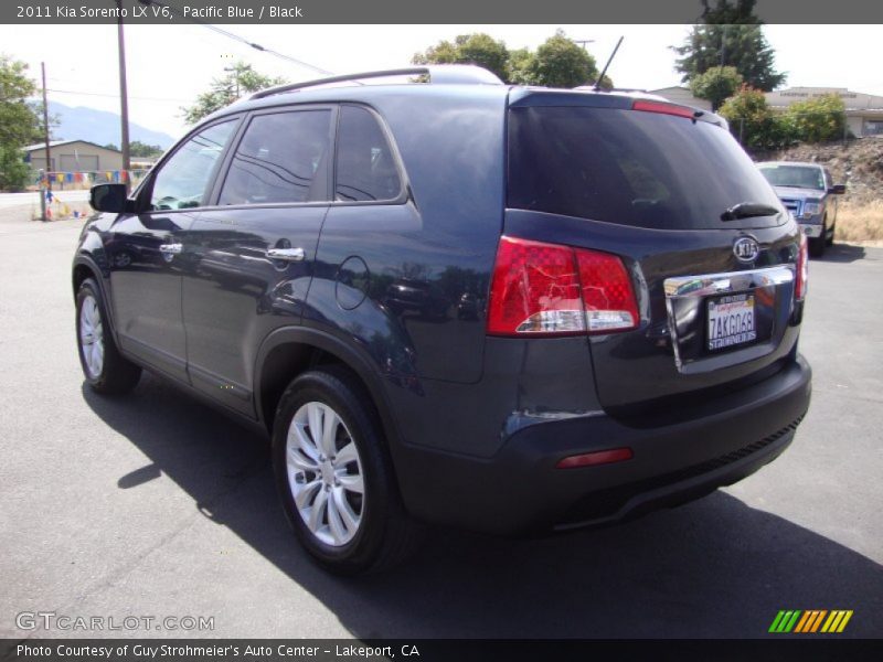 Pacific Blue / Black 2011 Kia Sorento LX V6